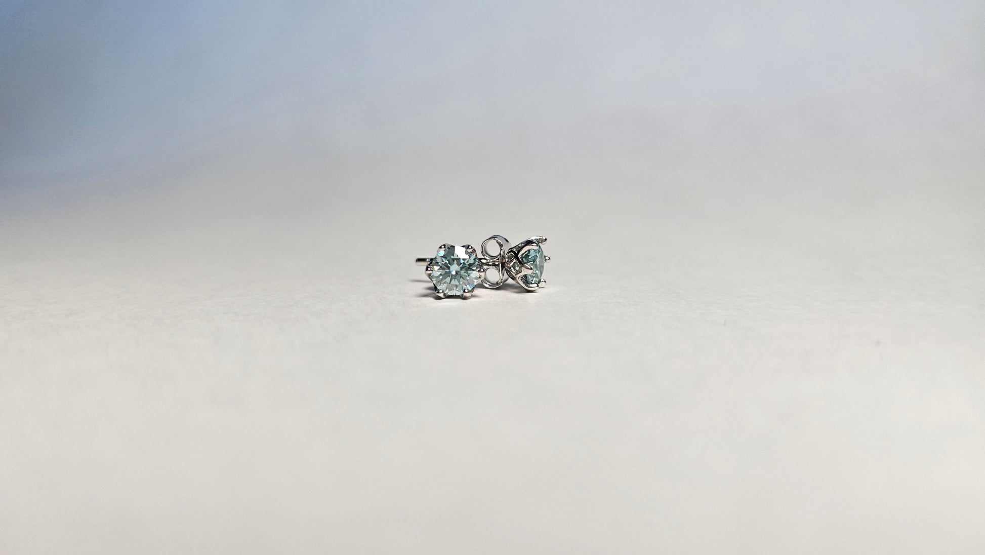 Aretes Moissanita Rusaen Plata S925 Azul cielo