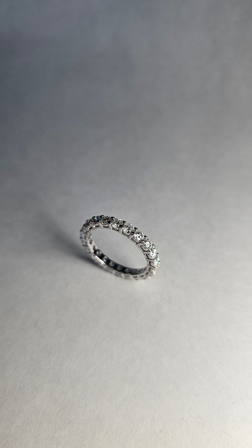 Anillo con Moissanita Redonda de 3mm en Plata .925 y Baño de Oro Blanco